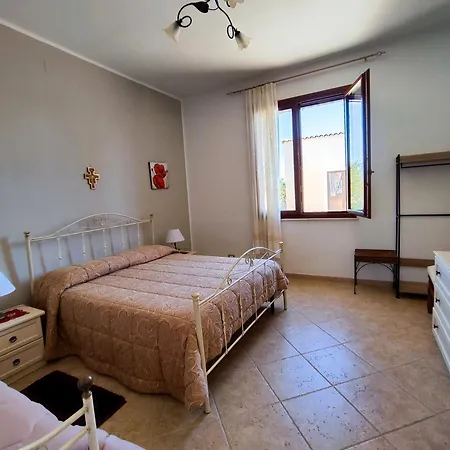 Bed & Breakfast Casolare Nelle Saline 3*
