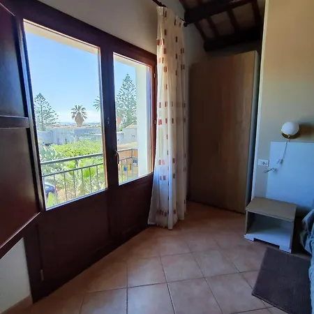Casolare Nelle Saline Bed & Breakfast Torre Nubia