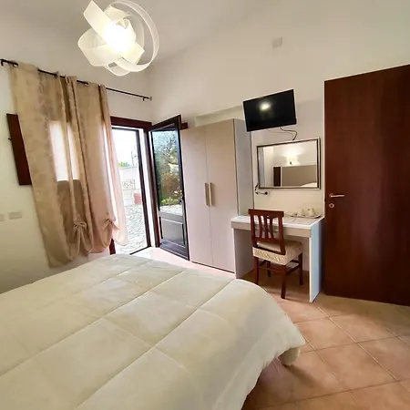 Casolare Nelle Saline Bed & Breakfast