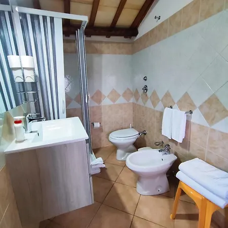 Bed & Breakfast Casolare Nelle Saline 3*