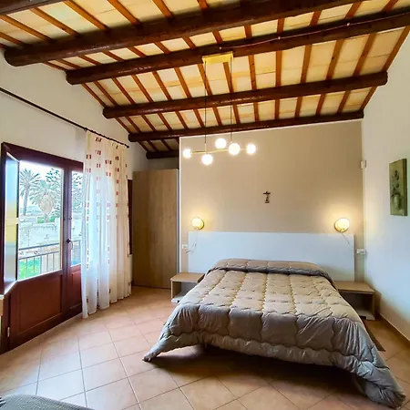 Bed & Breakfast Casolare Nelle Saline Torre Nubia