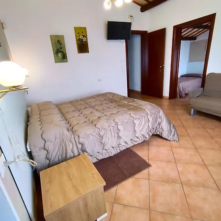 Bed & Breakfast Casolare Nelle Saline 3*
