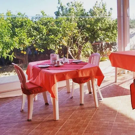 Casolare Nelle Saline Bed & Breakfast