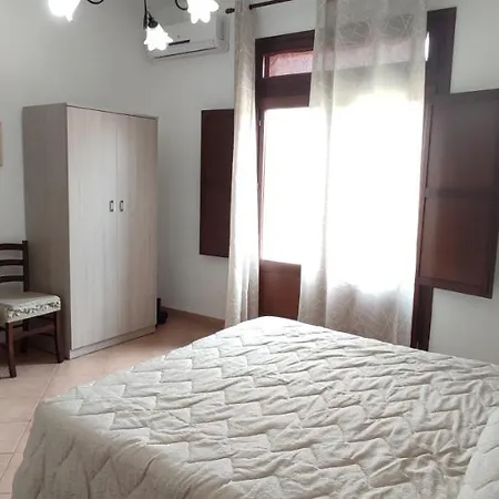 Casolare Nelle Saline Bed & Breakfast