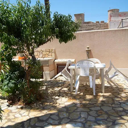 Casolare Nelle Saline Bed & Breakfast